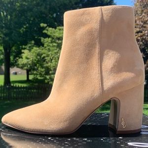 SAM EDELMAN Hilty Suede Bootie Camel Ankle Boots